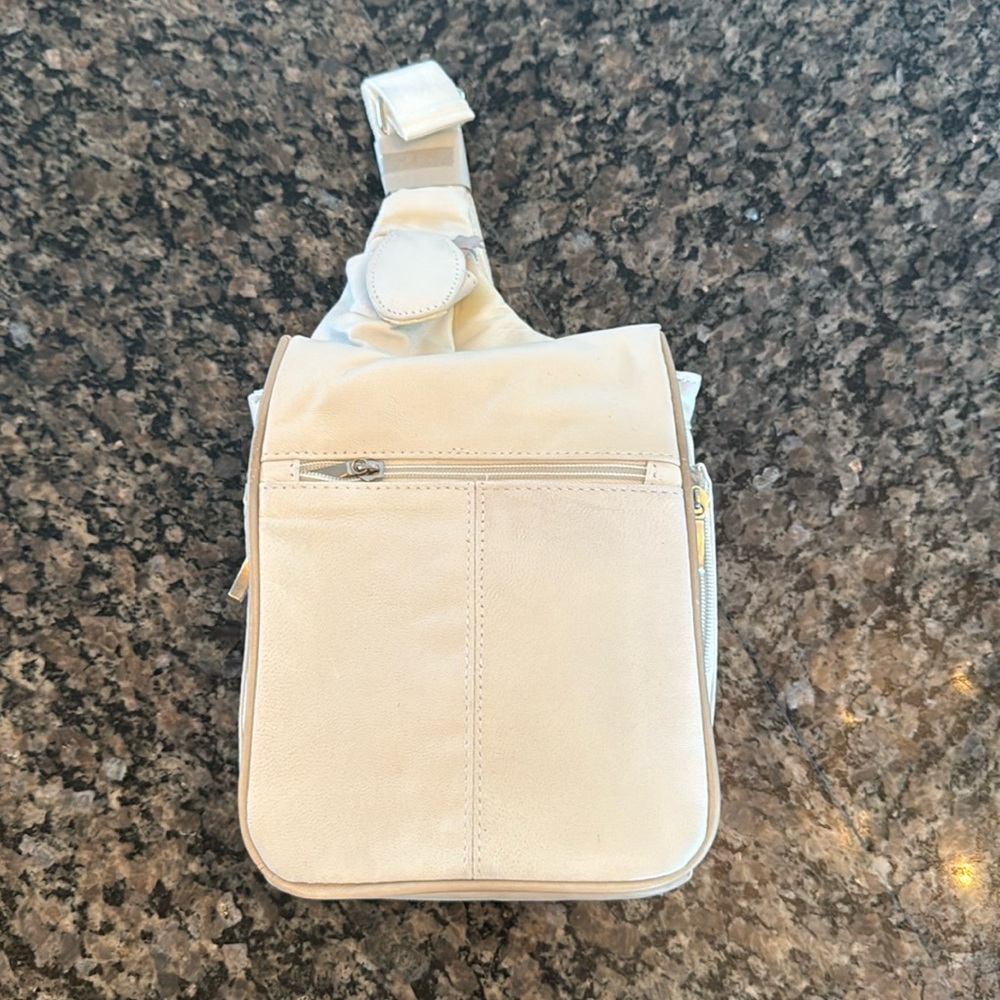 Button vintage genuine leather white crossbody NWT
